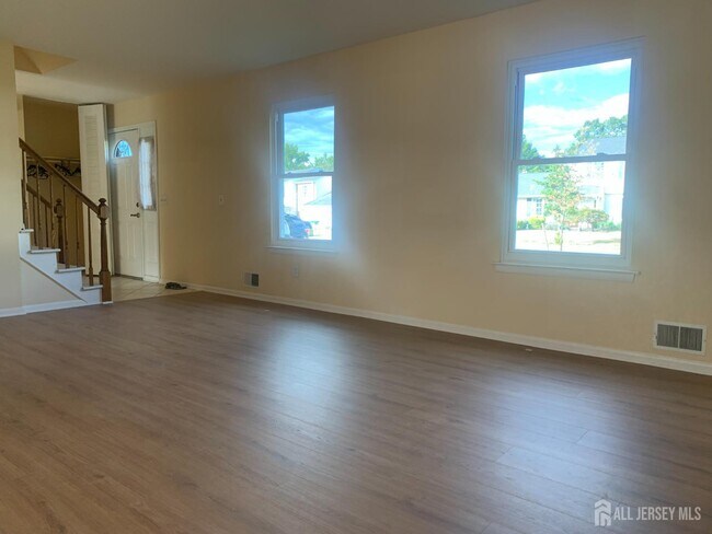 Building Photo - 22 Karnell Dr