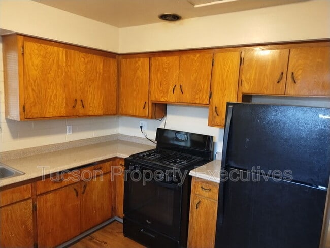 Building Photo - 8934 S Nogales Hwy