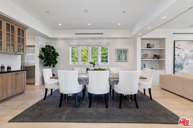 Building Photo - 9767 Monte Mar Dr