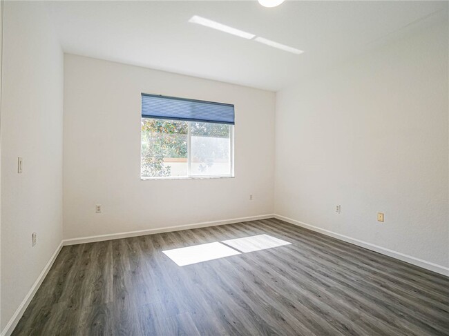 Brand New Floors - 2529 Langrove Ln SW