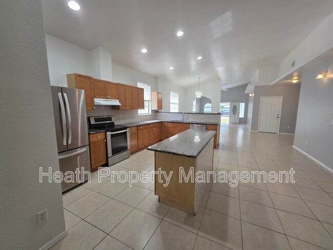 Building Photo - 5157 Rena St