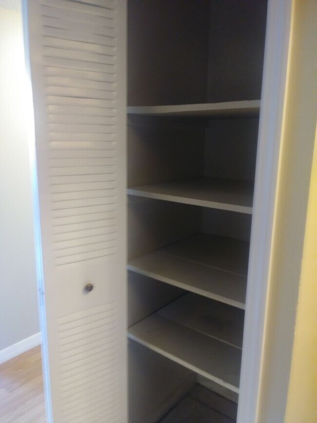 Building Photo - 1 BR/1.5 BA Apt near Downtown Eustis