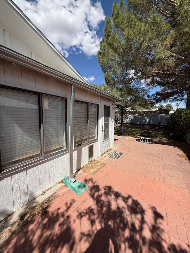 Building Photo - Charming 3-bedroom, 2-bath home in Las Cruces
