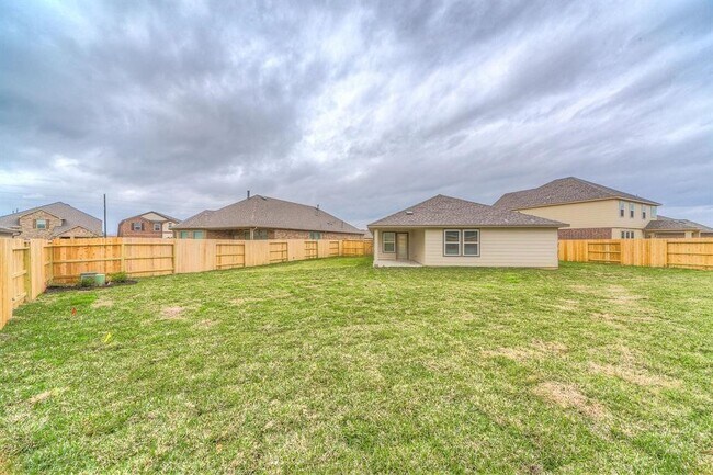 Building Photo - 24907 Prairie Briar Cir