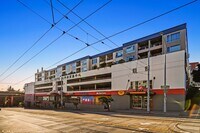 Building Photo - "Urban Living at Its Best: Spacious 2-Bedroom Retreat with Scenic Views!"
