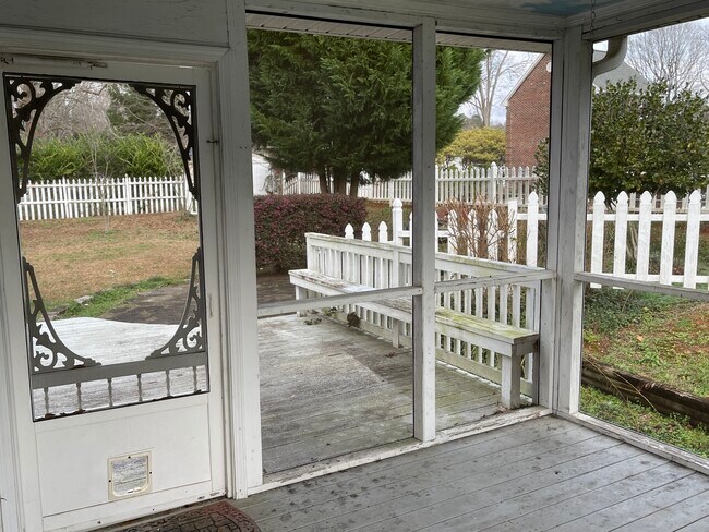 Building Photo - 203 Wemberly Dr
