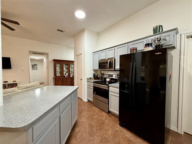 Building Photo - 2922 Custer Dr