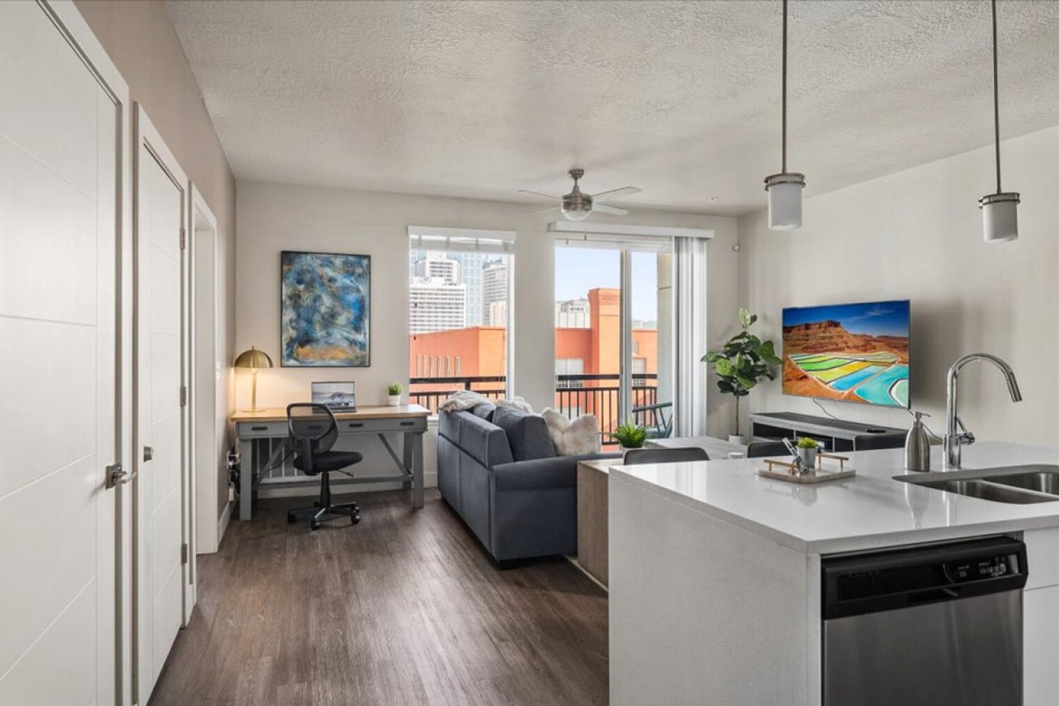 Building Photo - 241 W 200 S