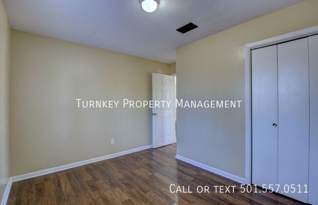 Building Photo - 202 Overland Trail