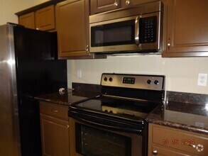 Building Photo - 2255 Braeswood Park Dr