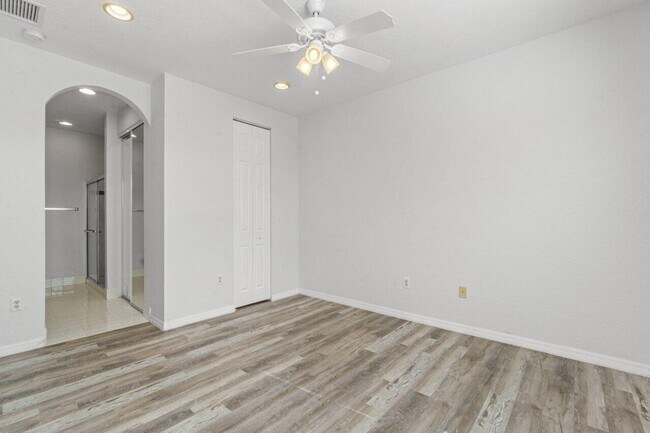 Building Photo - 406 Lake Monterey Cir