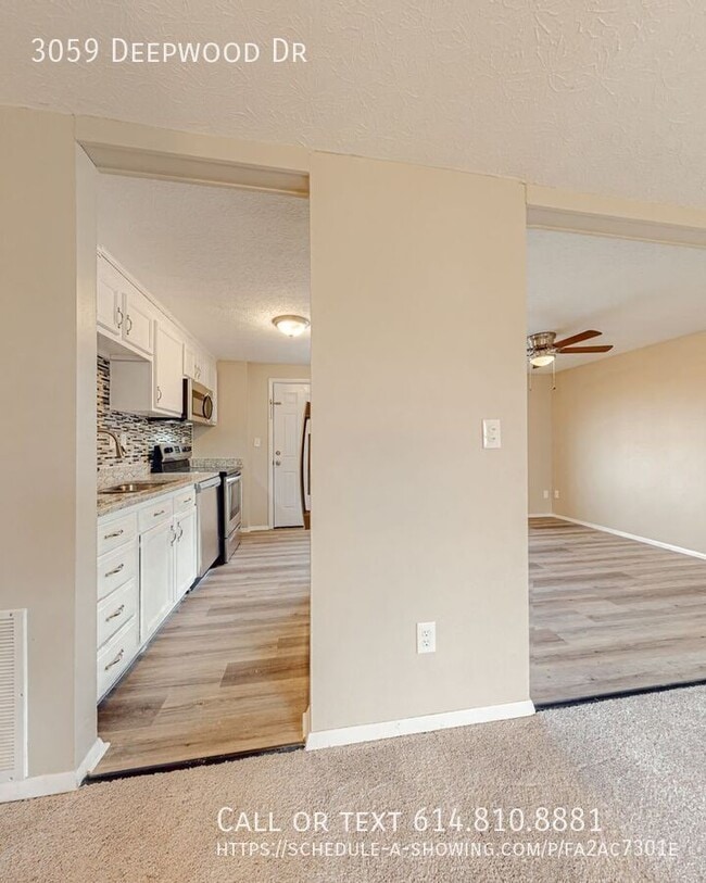 Building Photo - 3059 Deepwood Dr