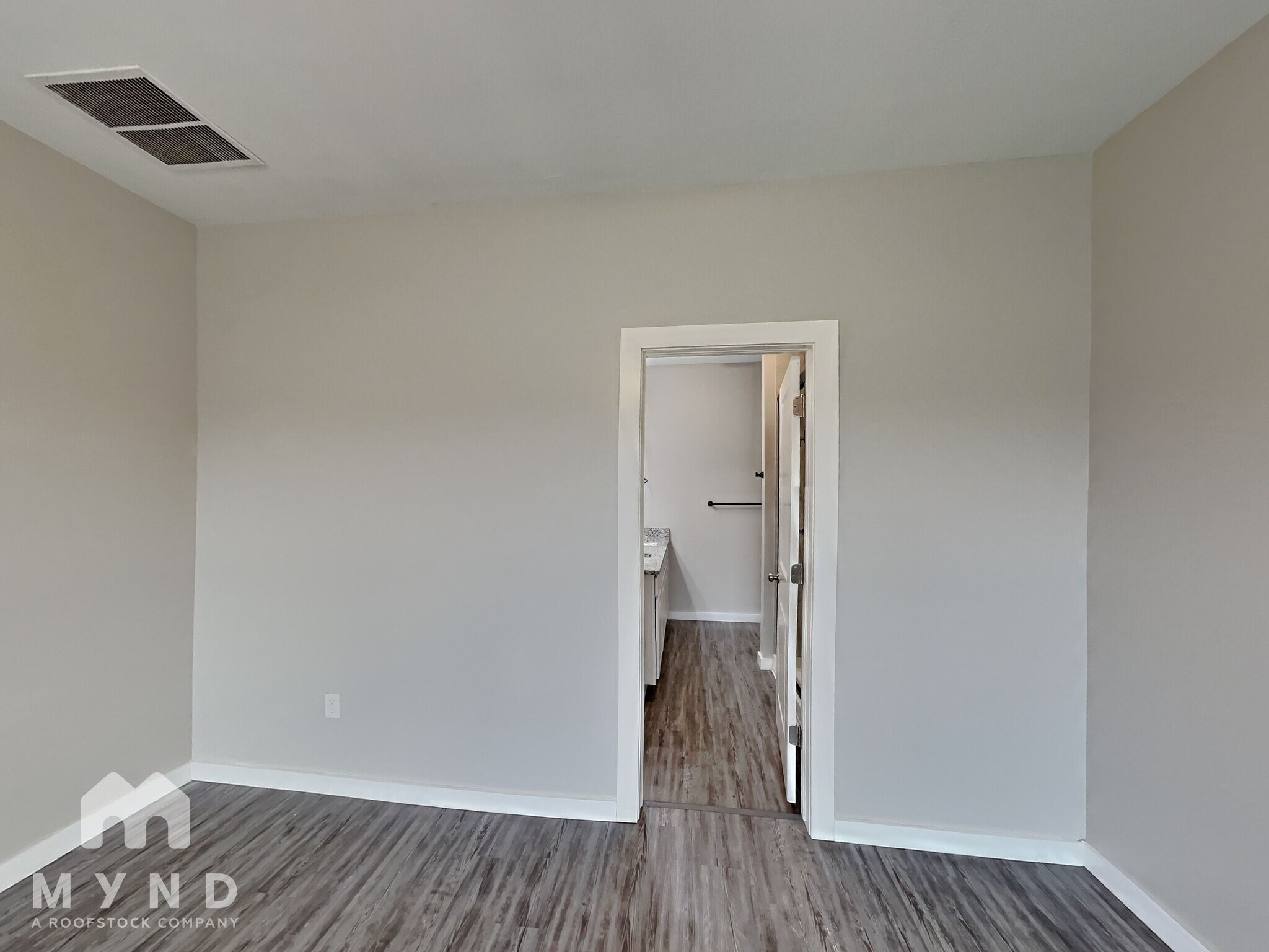 Building Photo - 14316 Peach Tree Dr