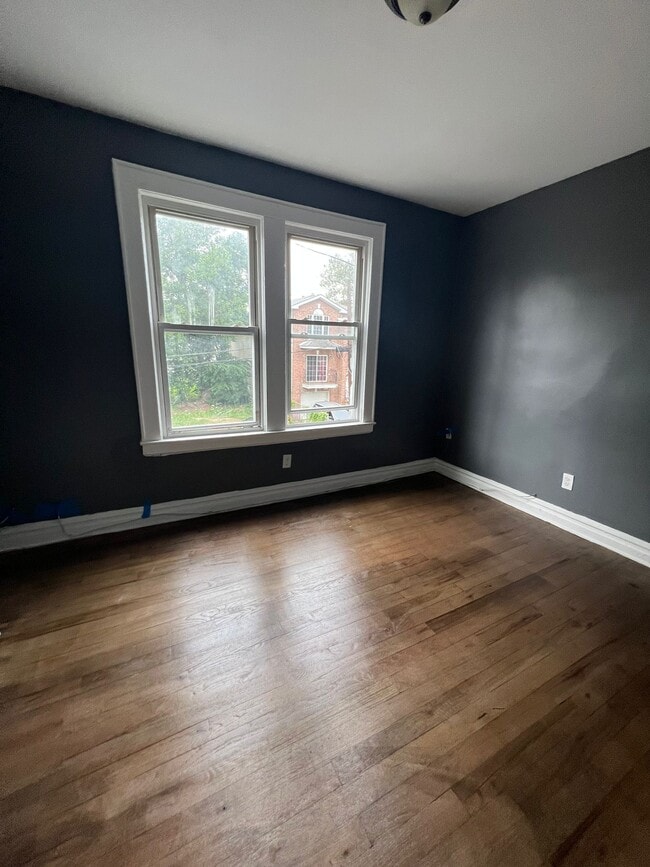 57 Fabyan Pl 2L - 56 Fabyan Pl