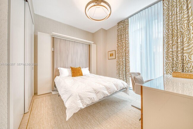 Building Photo - 5775 Collins Ave