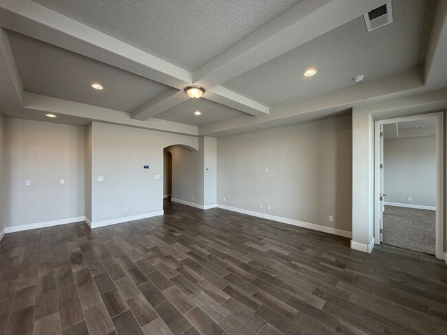 Building Photo - Luxury Single Story 3 Bedroom Plus Office / Sitting Room Recent Construction Available in Exclusi...