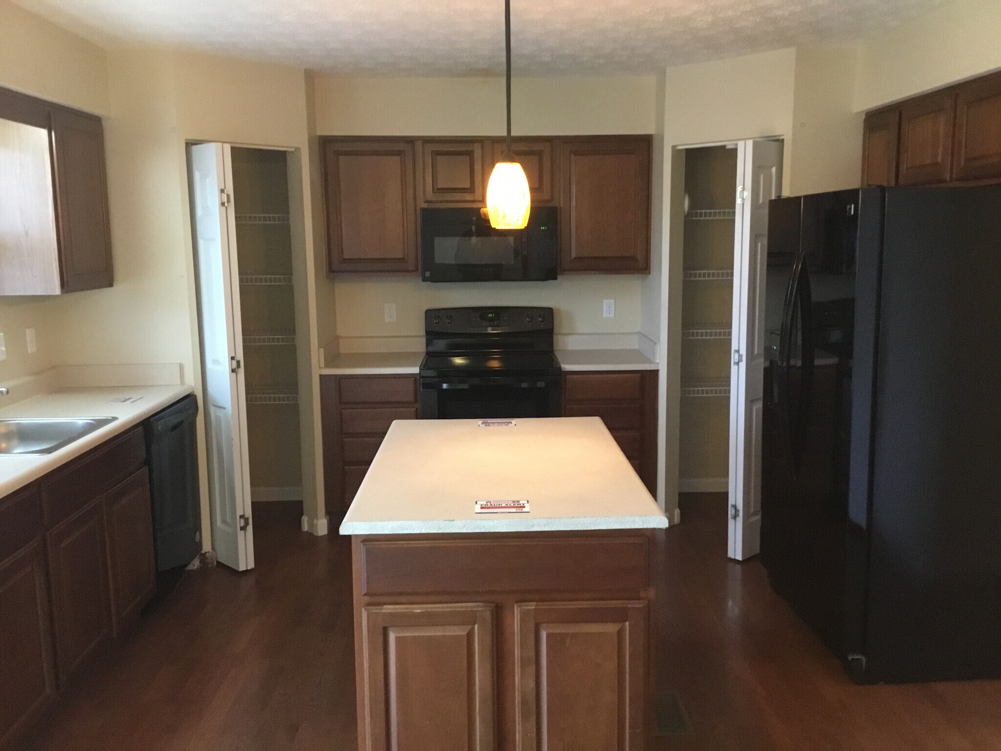 Building Photo - 7648 Harwood Ct