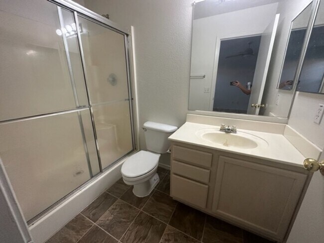 Building Photo - Gilbert 4 bedroom home