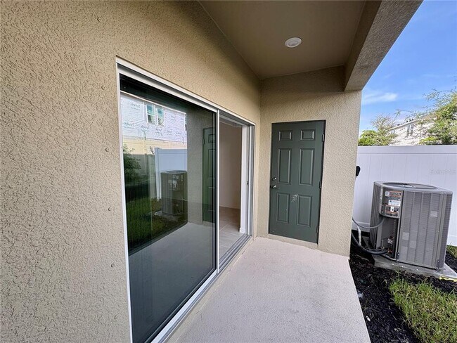 Building Photo - 8584 Daybreak St