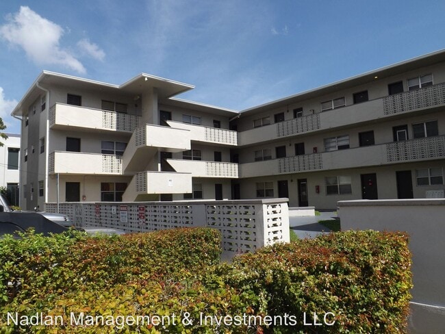Building Photo - 1545 NW 8th Ave