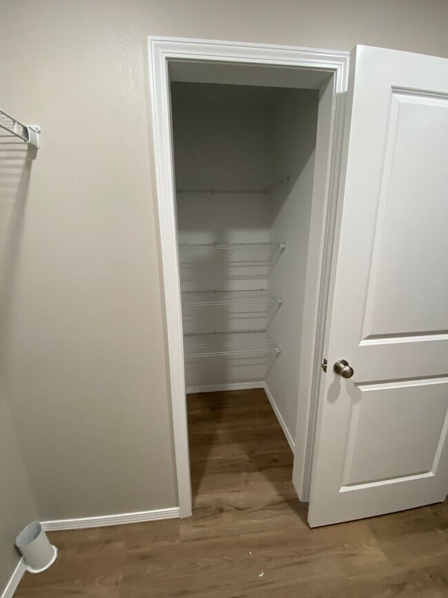 Building Photo - Great spacious home in Willard