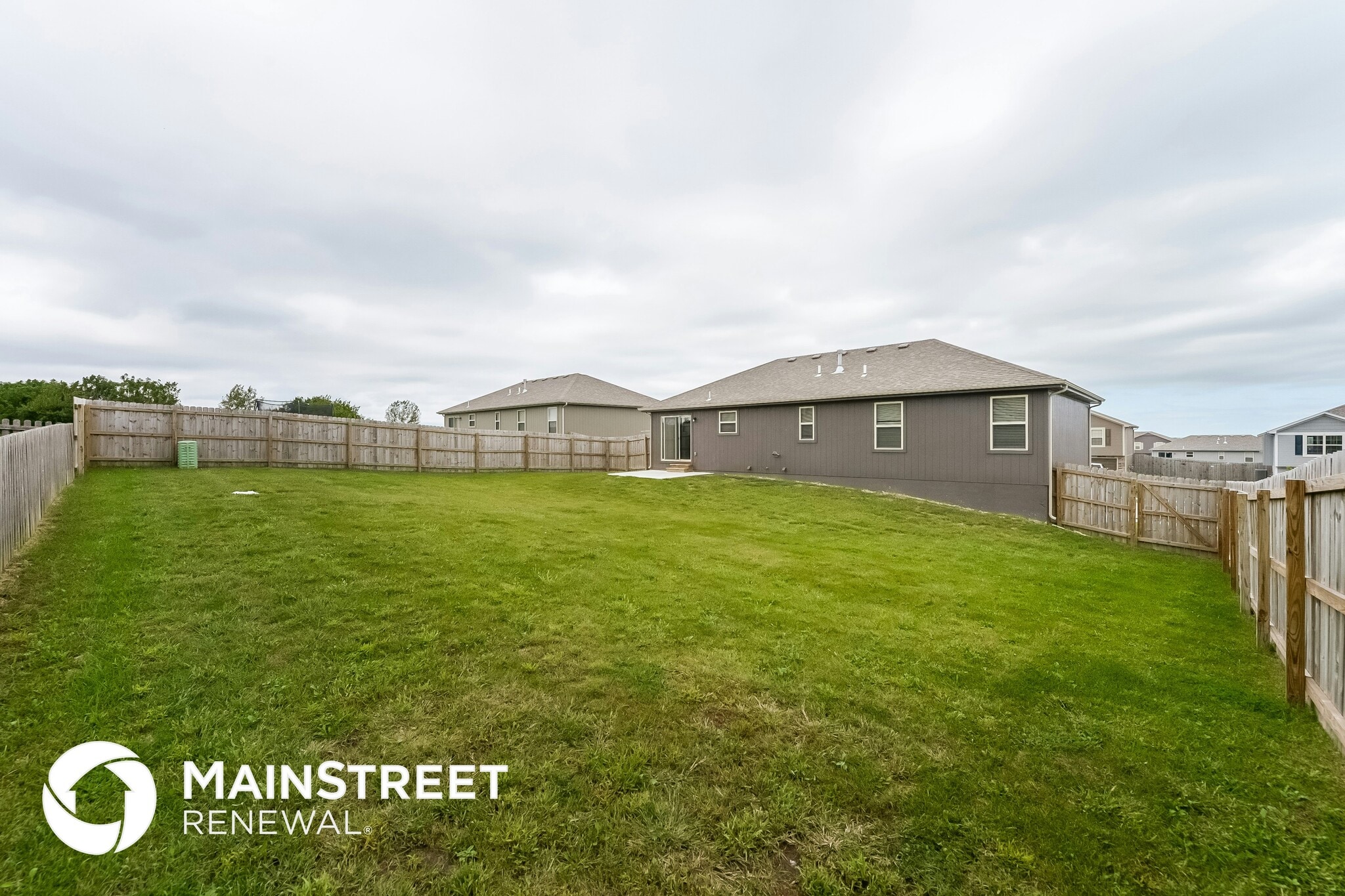 Building Photo - 425 Sunflower Dr