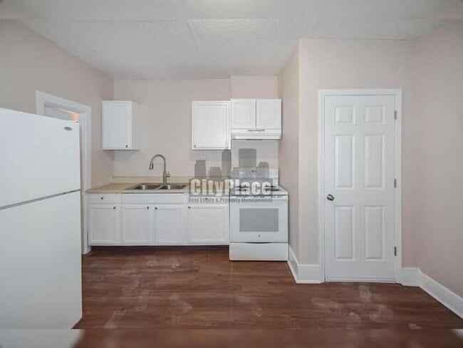 Building Photo - 119 N Grant Ave