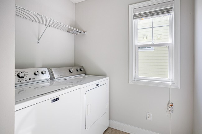 Building Photo - 2147 Oyster Reef Ln