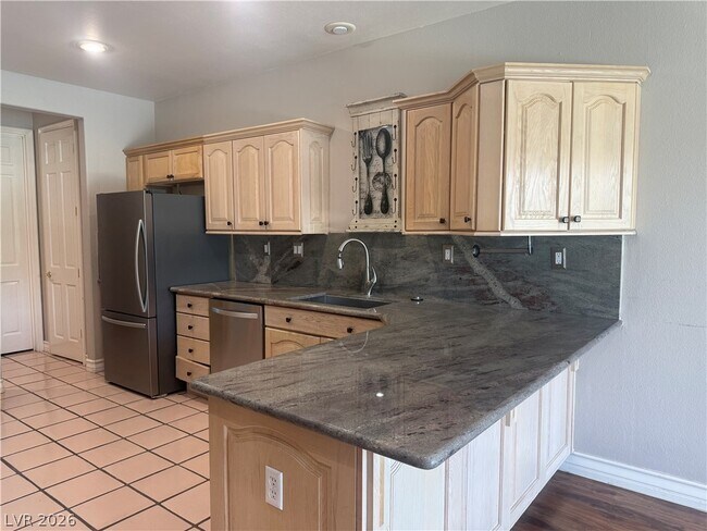 Building Photo - 3167 Lido Isle Ct