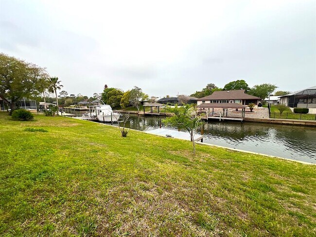 Building Photo - 19 Cedarfield Ct