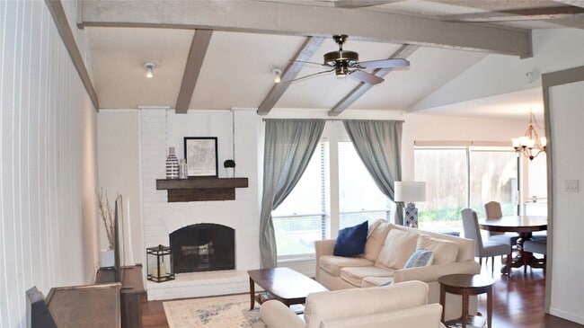 Building Photo - 15706 Havenrock Cir