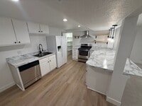 Building Photo - 1053 E 10600 S
