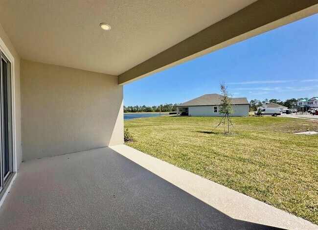 Building Photo - 2122 Divot Dr
