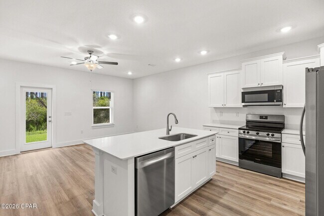 Building Photo - 188 Ellery Ln