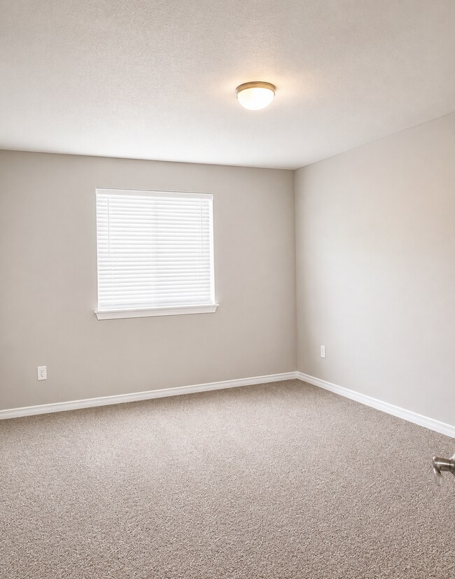 Building Photo - 6442 Chaplin Dr