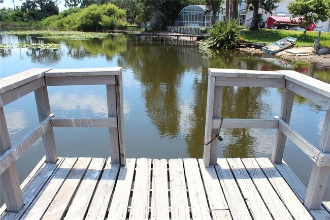 Building Photo - 2228 Lake Holloway Blvd