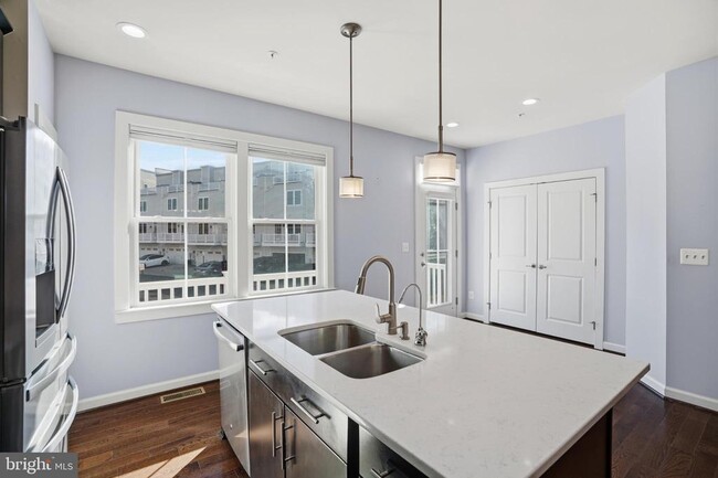 Building Photo - 11387 Ridgeline Rd