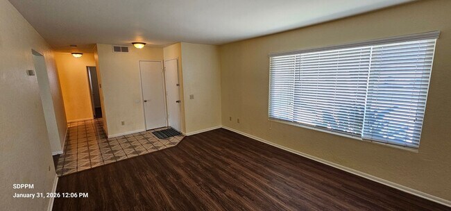 Building Photo - MIRA MESA / SAN DIEGO - Nice 4 Bedroom / 2 Bath House.  AVAILABLE NOW!!