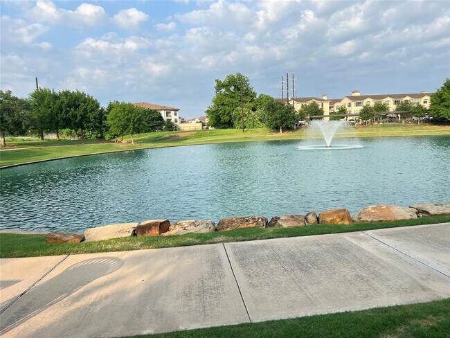Building Photo - 5222 Heather Meadow Ln