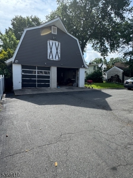 Building Photo - 561 E Passaic Ave