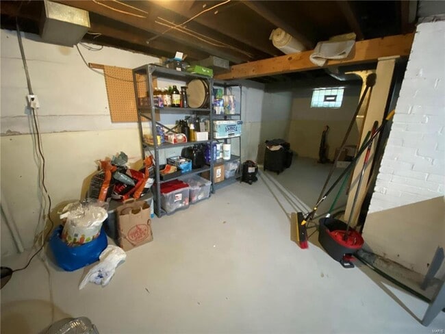 Building Photo - 743 Clark Ave