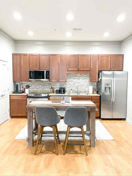 Building Photo - 438 New Bern Station Ct