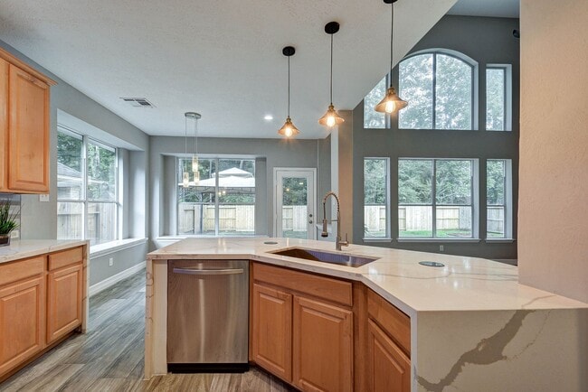 Building Photo - 182 N Millport Cir