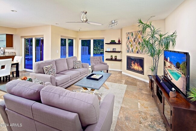 Building Photo - 4539 E Karen Dr