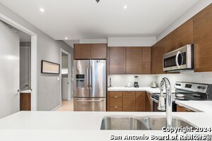 Building Photo - 17902 La Cantera Pkwy
