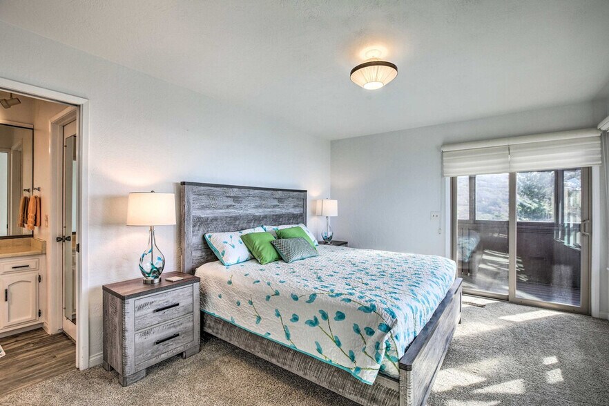 Building Photo - 408 Stuart Ave