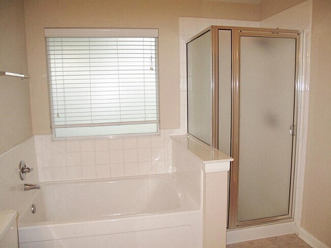 Building Photo - 2311 Enchanted Park Ln