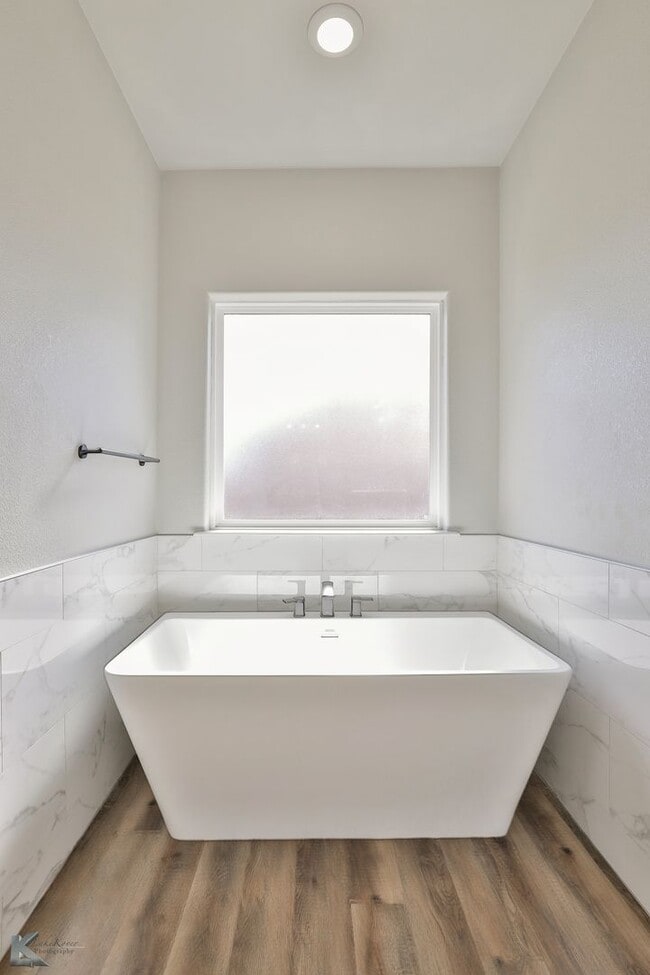 Building Photo - Wylie West! 4 bed, 2 bath, 2 car garage