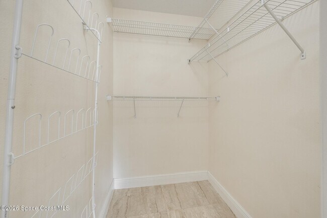 Building Photo - 537 Mason Dr