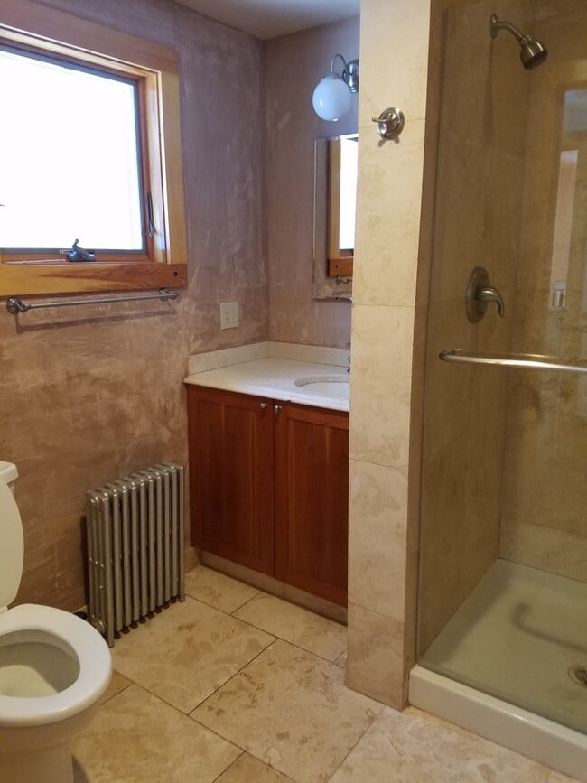 Building Photo - 143 Railroad Ave